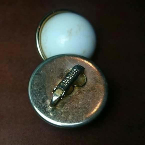 Antique Eggshell Earrings - Picture 5 of 7